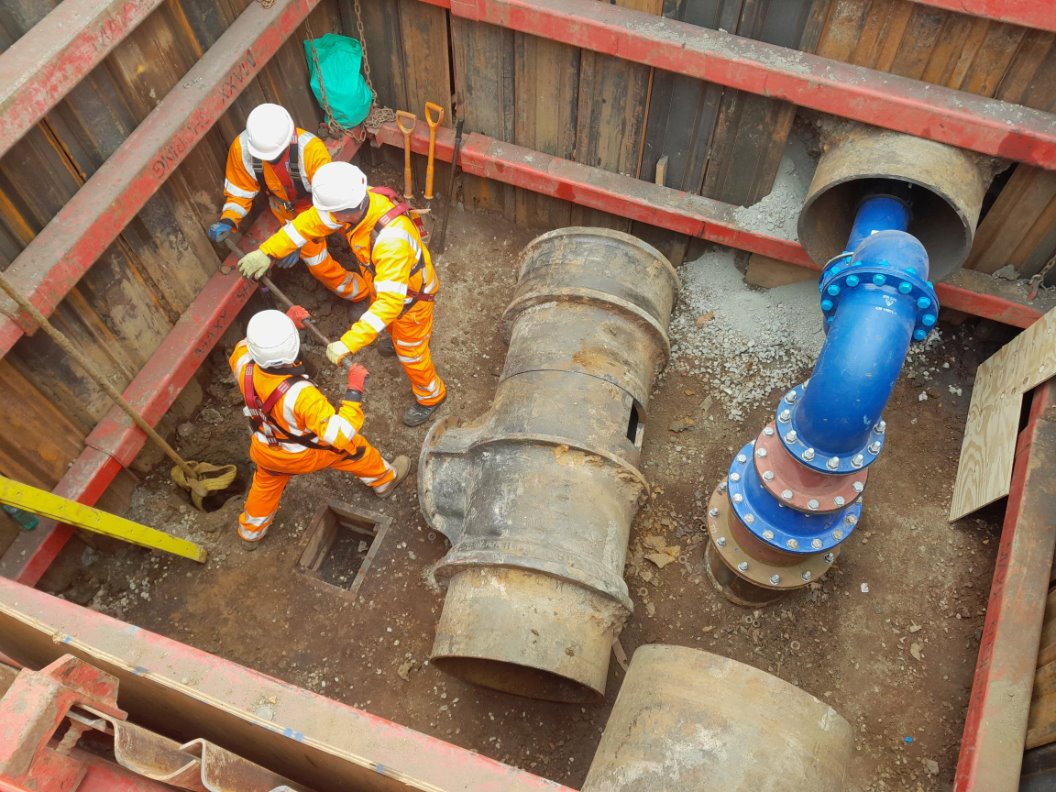 Thames Water engineer working on Surbiton mains replacement