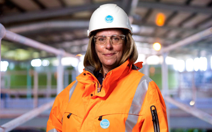 A profile picture of Lynne Graham.