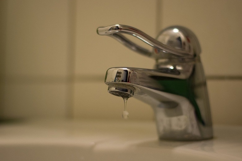 dripping bathroom tap