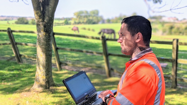 Rob Barber locating Thames Water pipes