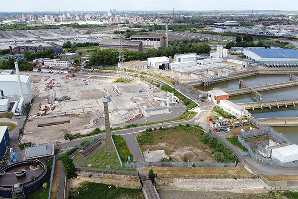 Beckton sewage treatment works chimney being repaired 