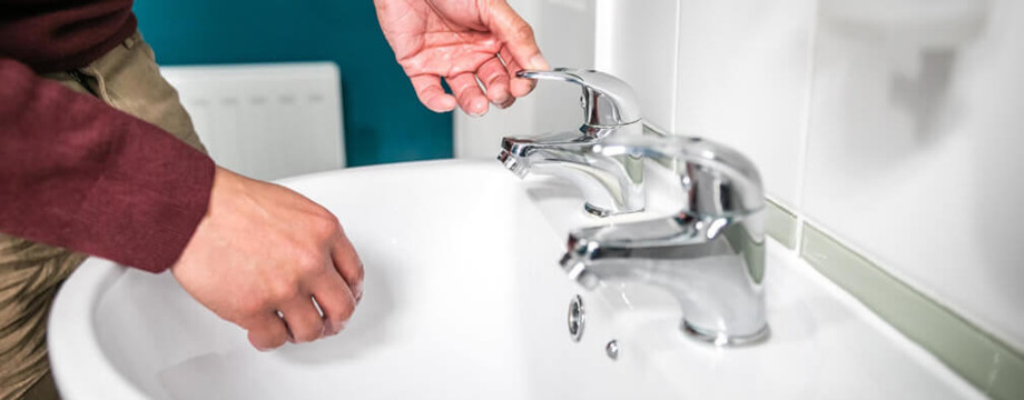 No water coming from bathroom tap