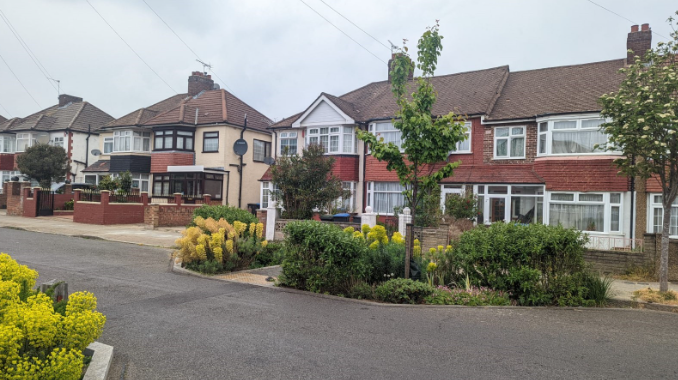 image of houses 
